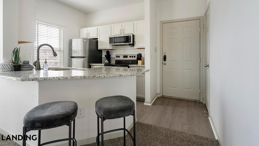 Building Photo - 19275 Stone Oak Pkwy