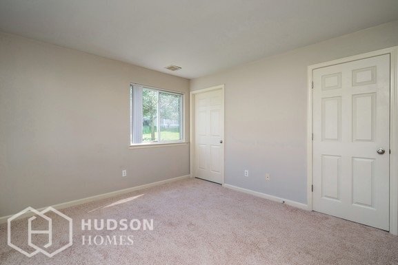 Building Photo - 104 Falcon Ridge Way N