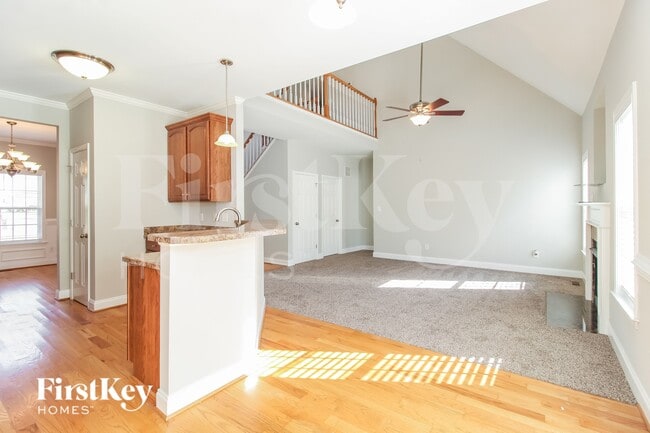 Building Photo - 156 Hazelwood Ct