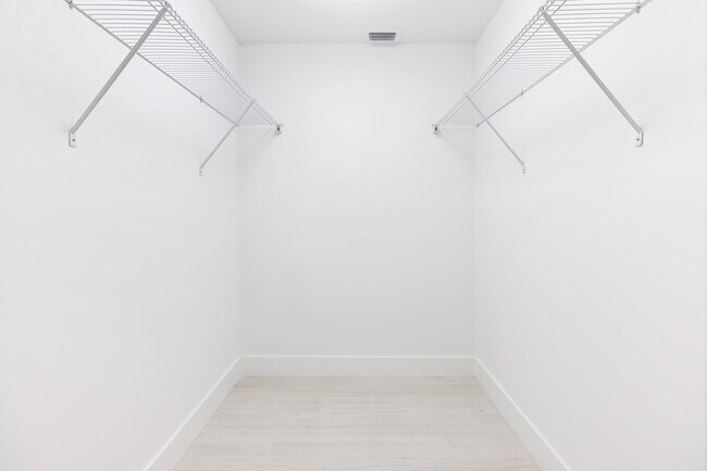 Building Photo - 7860 Stanway Pl
