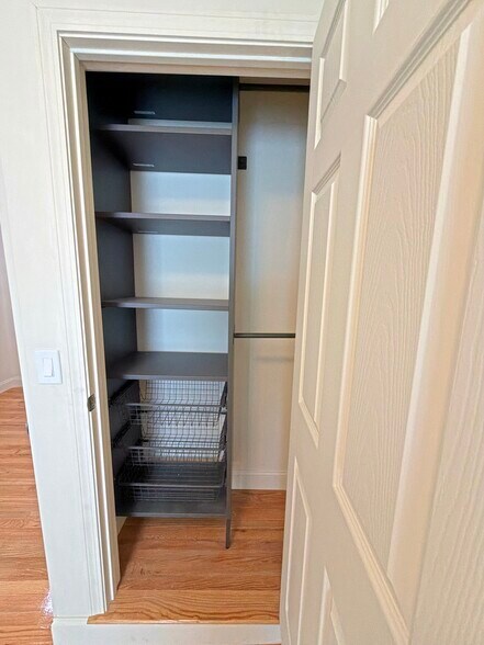 Building Photo - 130 W 8th St