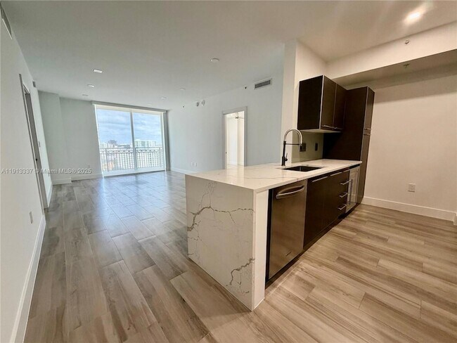 Building Photo - 550 Okeechobee Blvd