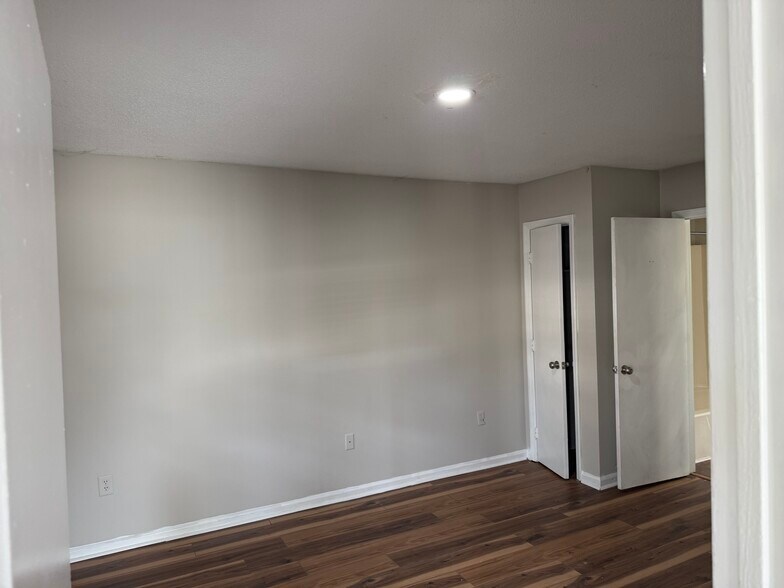 Bedroom 1 - 101 Clarendon Pl