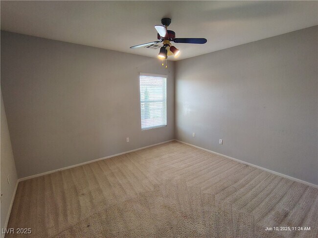 Building Photo - 7166 Clear Range Ave