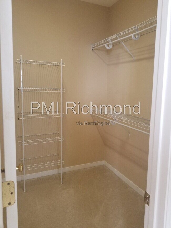 Building Photo - 14636 Sailboat Cir