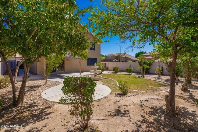 Building Photo - 26162 N 68th Dr