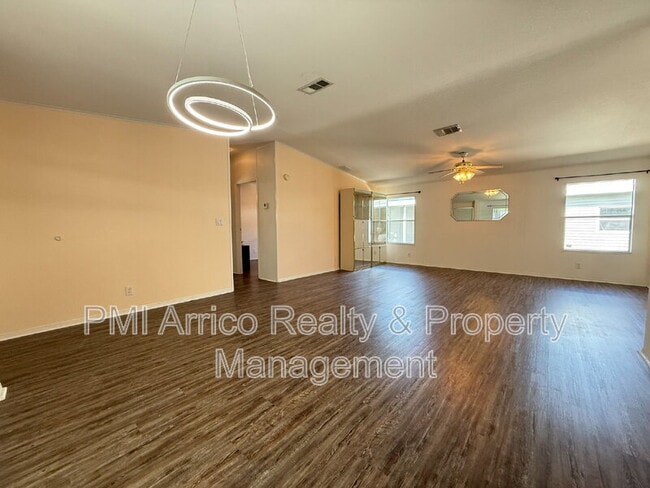 Building Photo - 3515 Zephyr Ln