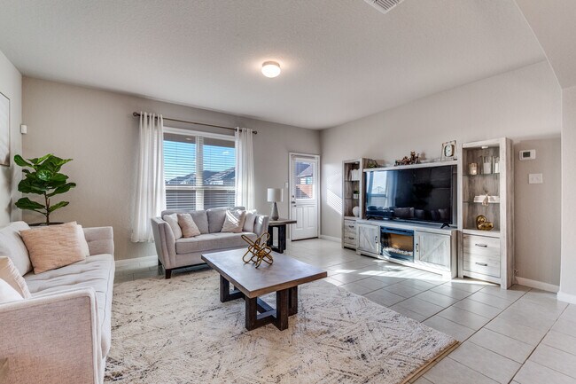 Building Photo - 4807 Marylebone Ave