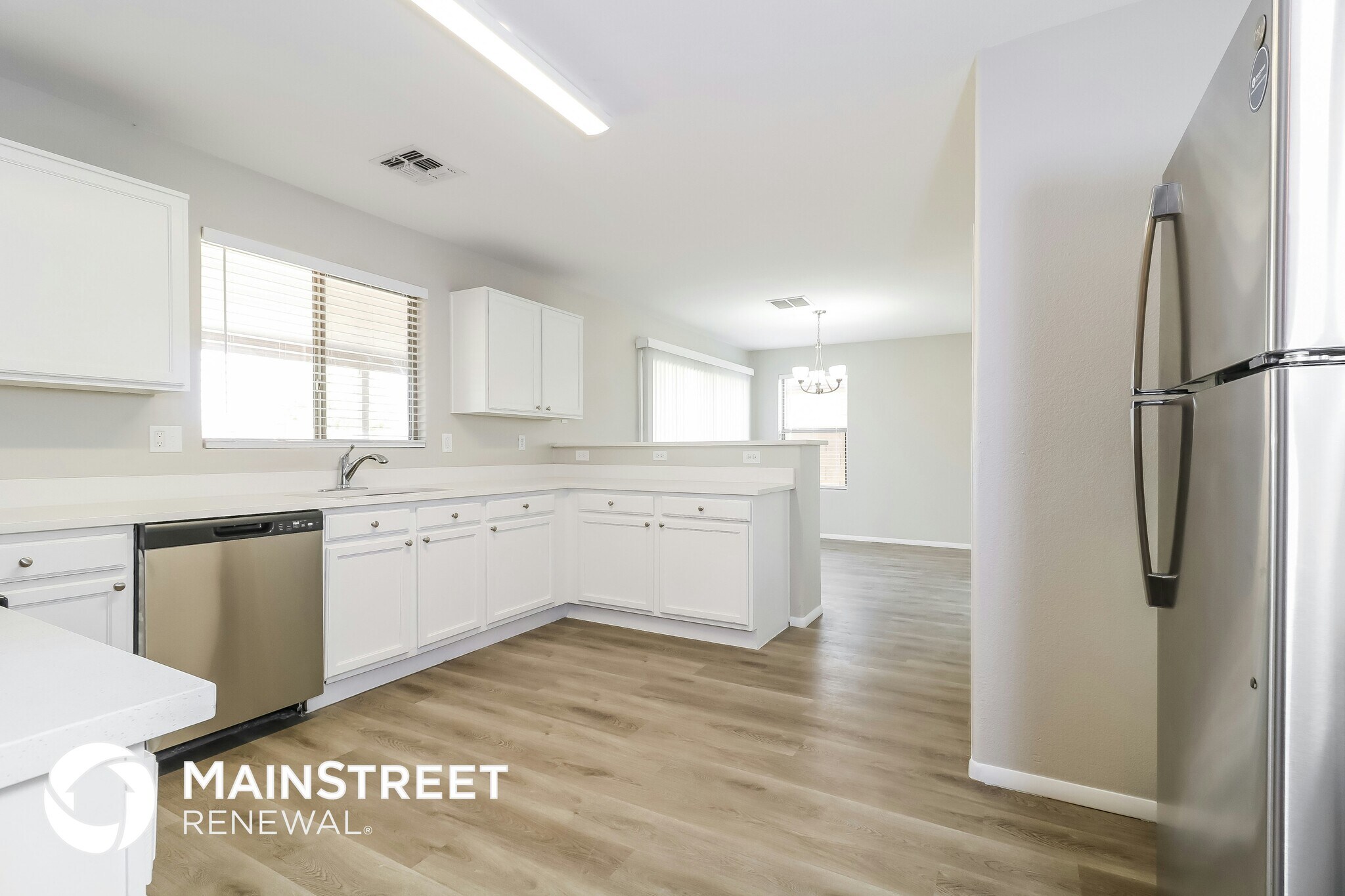 Building Photo - 2837 S 63rd Dr