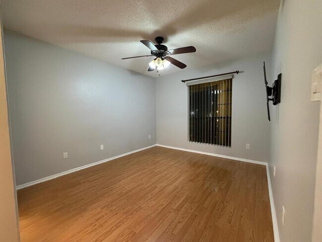 Building Photo - 8643 Mallard Reserve Dr