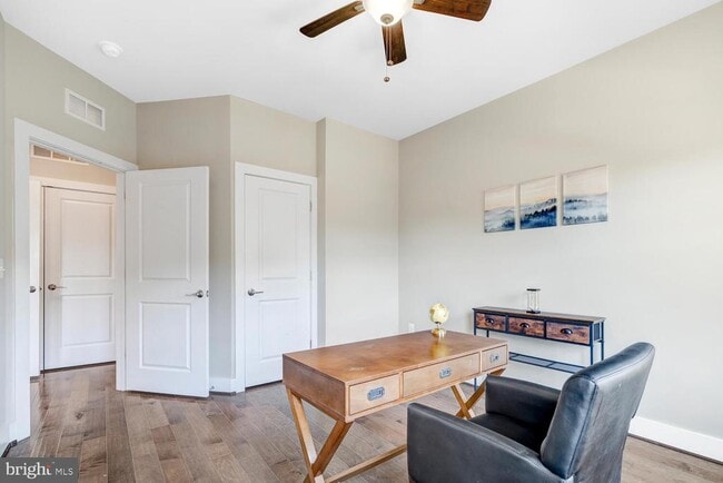 Building Photo - 7770 Belvale Dr