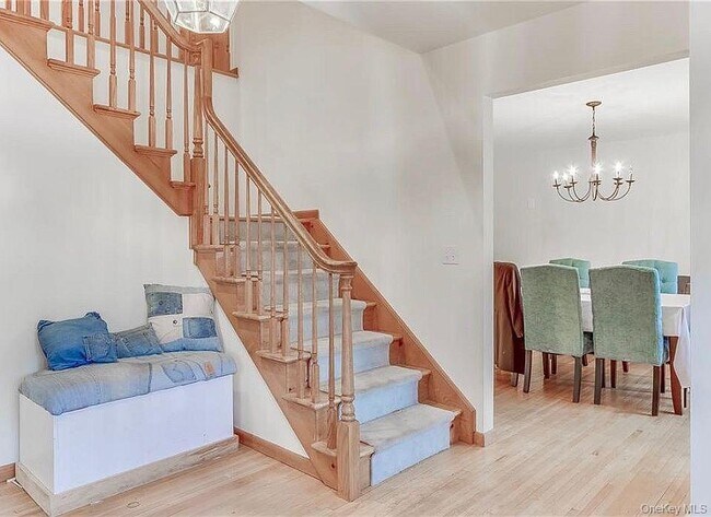 Building Photo - 11 Secor Ct