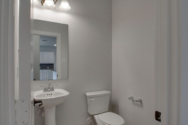 Building Photo - 7612 Spring Dr