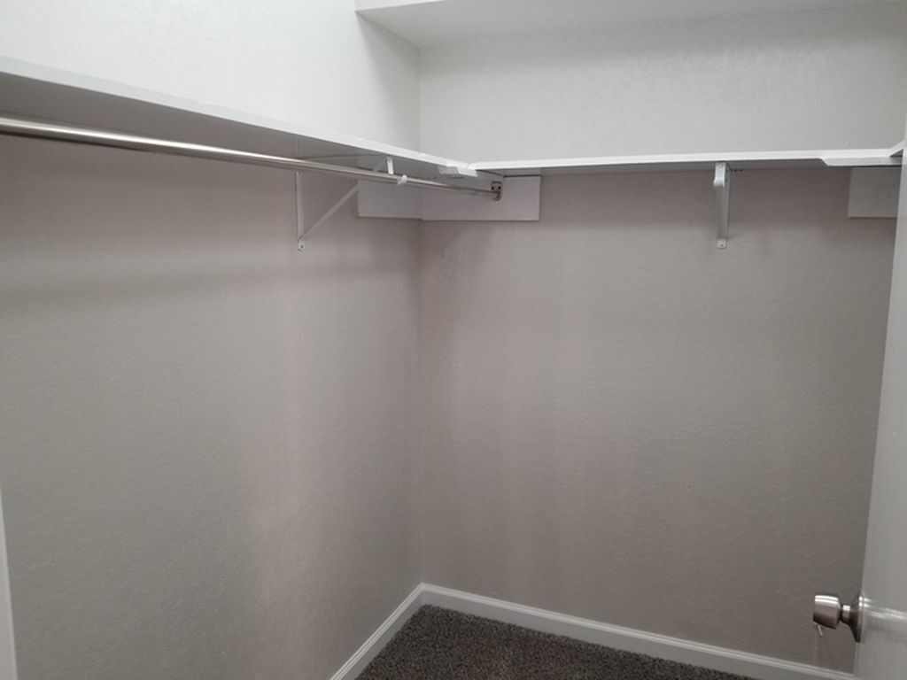 walk in closet - 168 Barilla Plz
