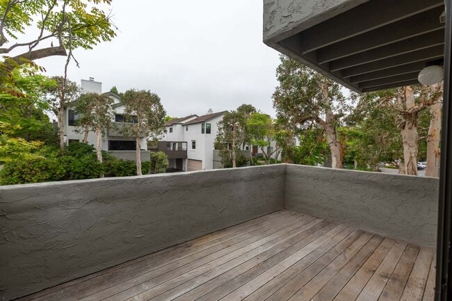 Building Photo - 2 bed, 2 bath Townhome – LA JOLLA/UTC