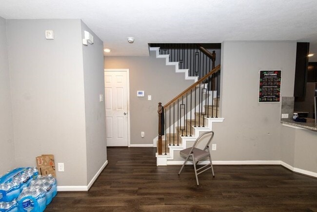 Building Photo - 8932 Hollister Commons Ln