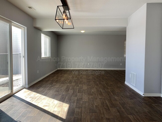 Building Photo - 3875 Reindeer Cir