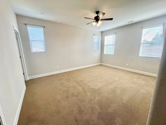 Building Photo - 3105 Octave Ave