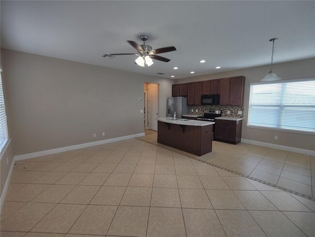 Building Photo - 12989 Doisy St