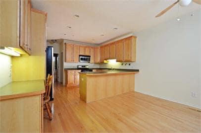 Building Photo - Modern & Bright 2BR/2BA Townhome in Eden P...