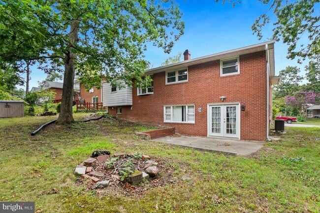 Building Photo - 9017 St Andrews Pl
