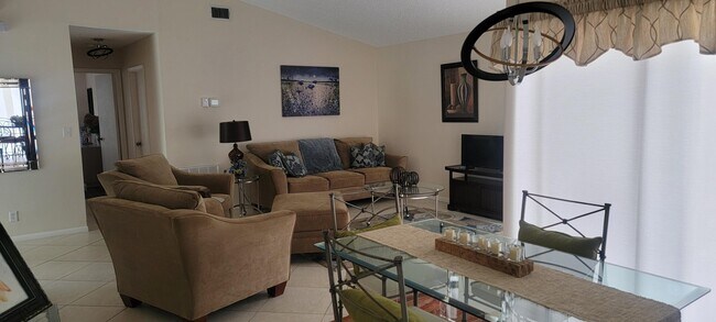 Building Photo - 2529 Bedford Mews Dr