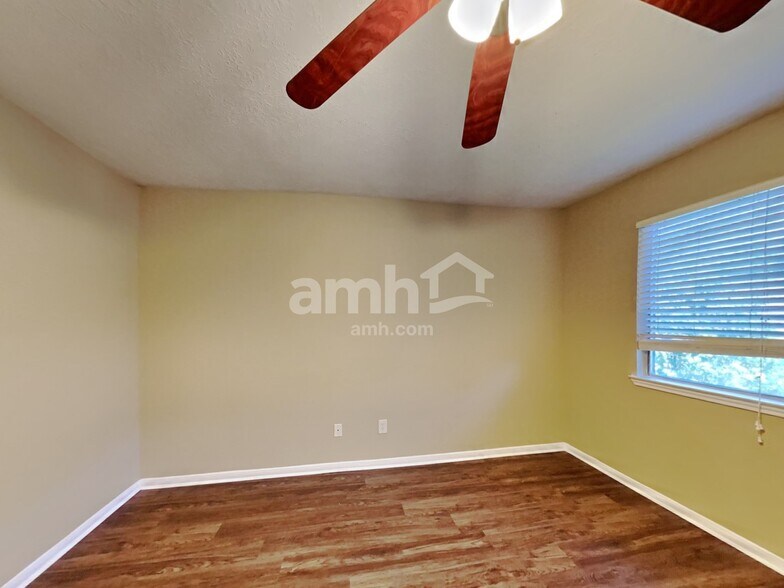 Building Photo - 31306 Perlican Dr