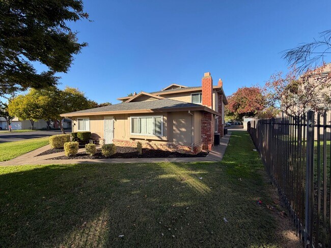 Primary Photo - 5619 42nd St