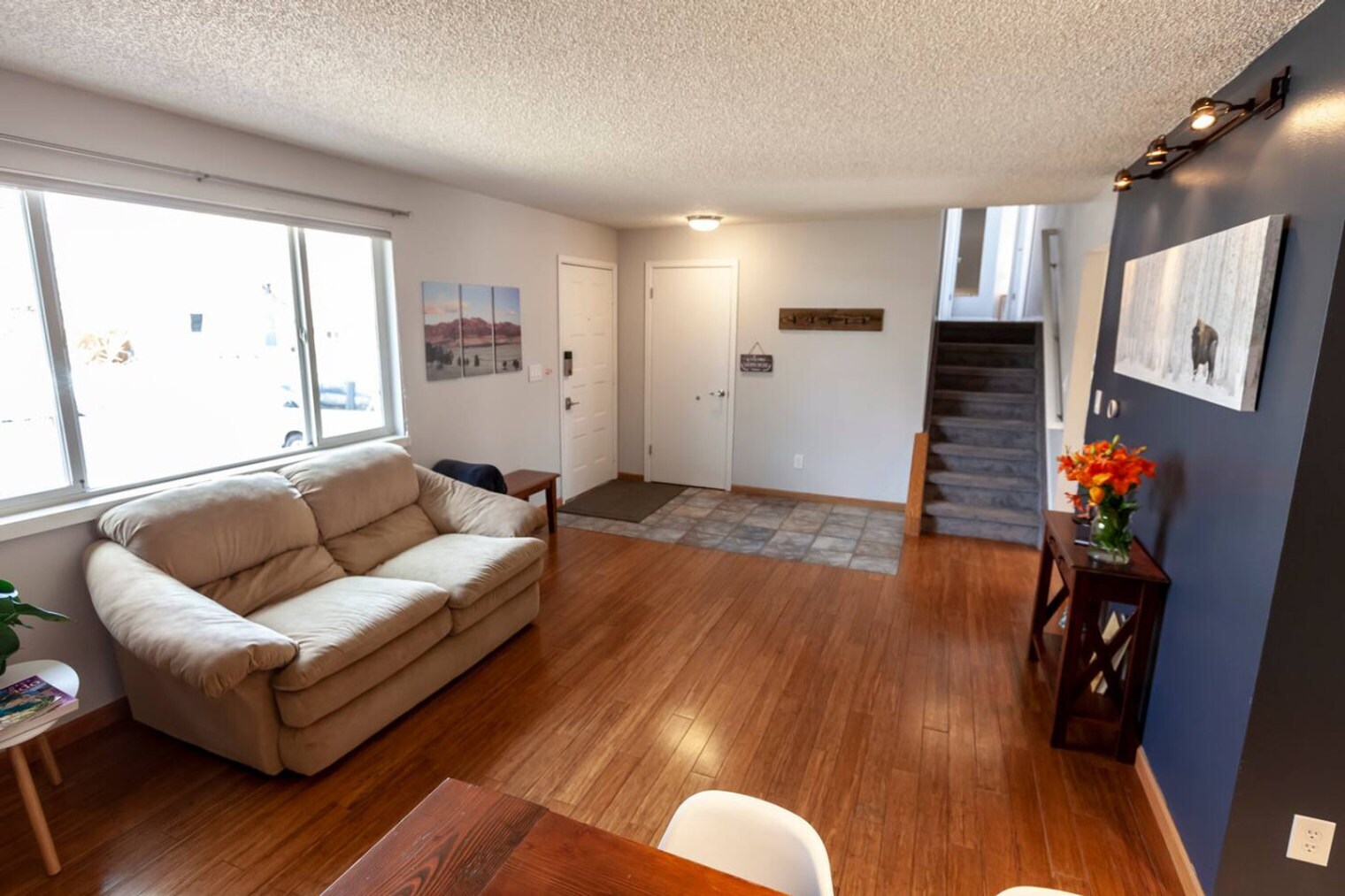 Building Photo - 5720 W 108th Pl