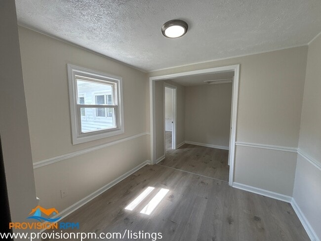 Building Photo - 50 Baldy Ave
