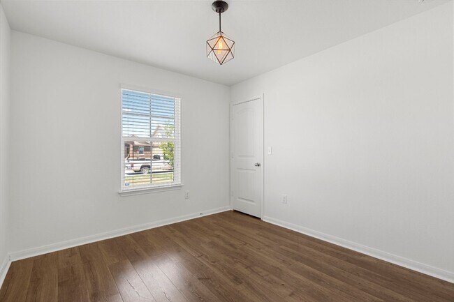 Building Photo - 185 Rafe Ct