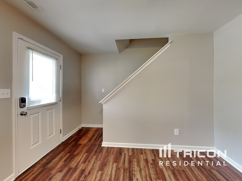 Building Photo - 12437 Stumptown Rd