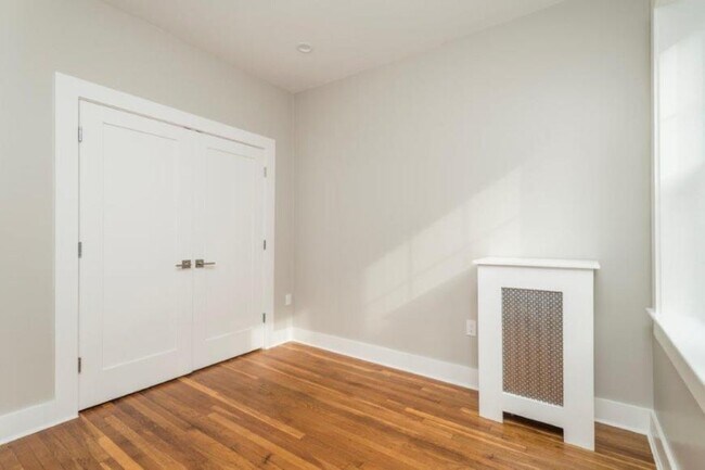 Building Photo - 1.0 bedroom in Cambridge Massachusetts 02140