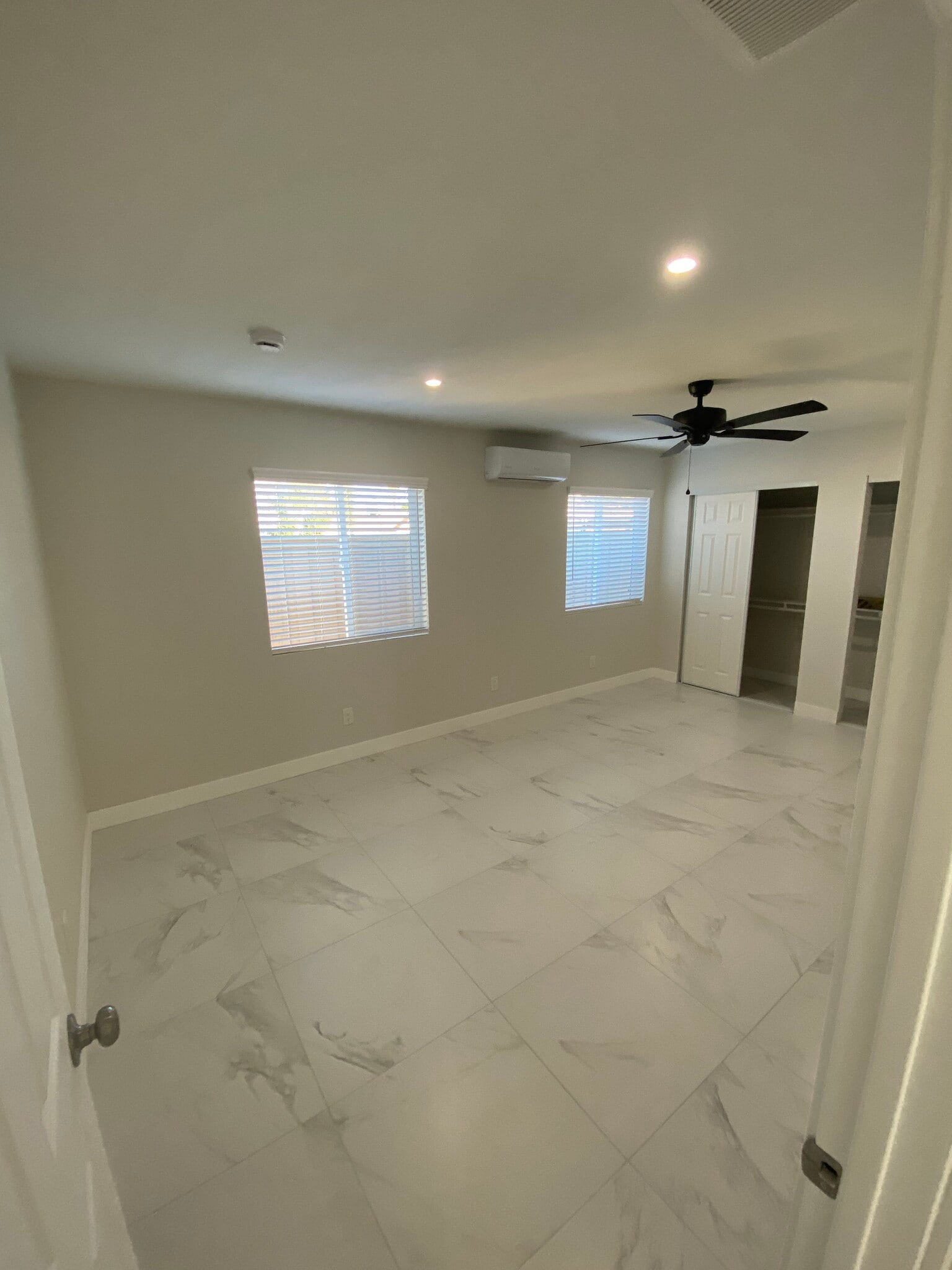 16x10 room. 1 ton Mini split - 697 S 5th St