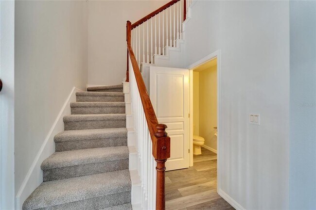 Building Photo - 5604 Skimmer Dr
