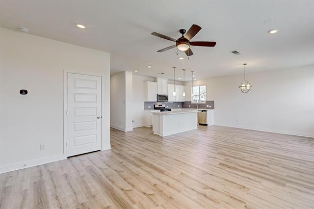 Building Photo - 353 Princewood Dr