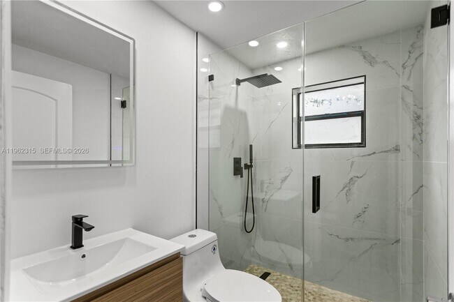 Building Photo - 6200 Fletcher St