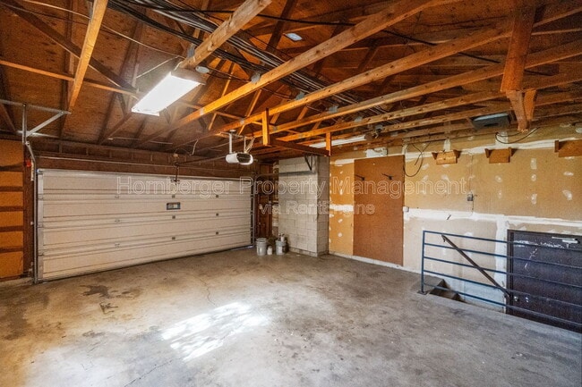 Building Photo - 119 S Barker Rd