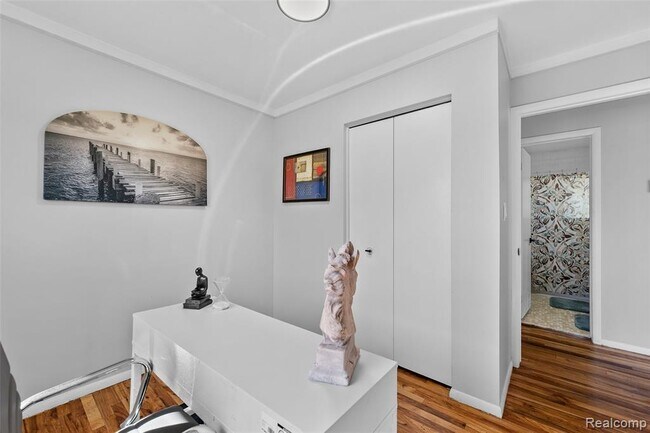 Building Photo - 2268 Serra Dr