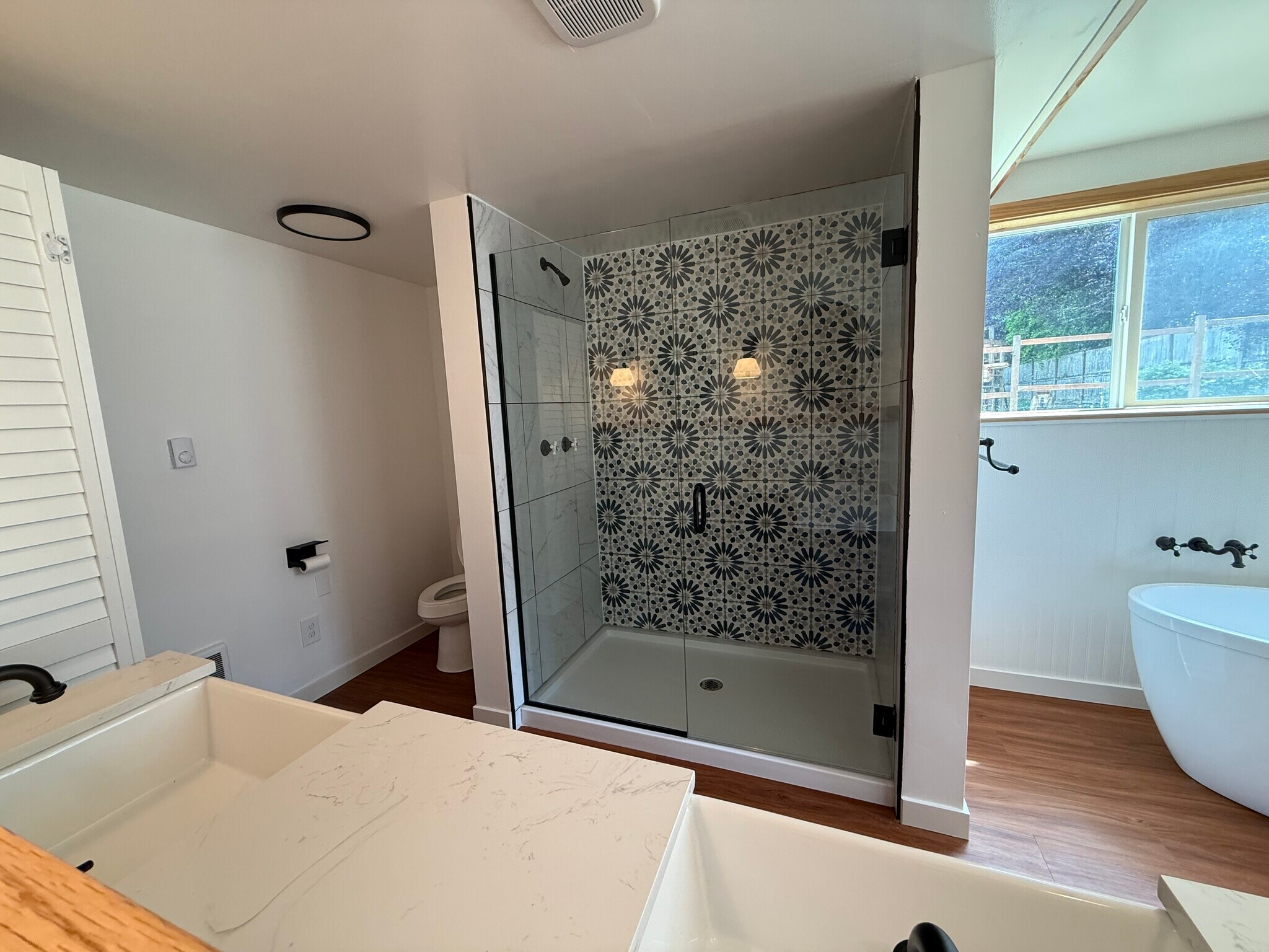 Master suite bath - 13016 16th St NE