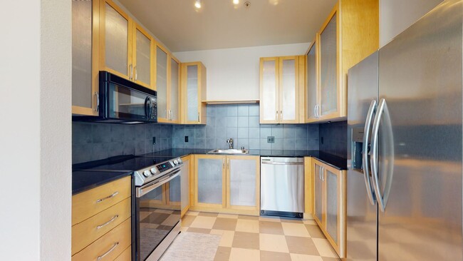 Building Photo - Amazing Oliver Loft in Emeryville!
