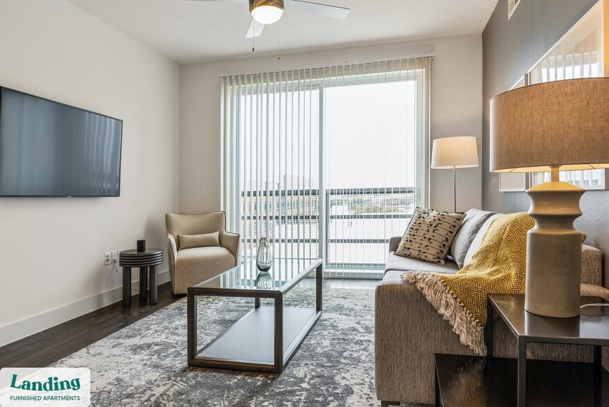 Building Photo - 5275 Town and Country Blvd