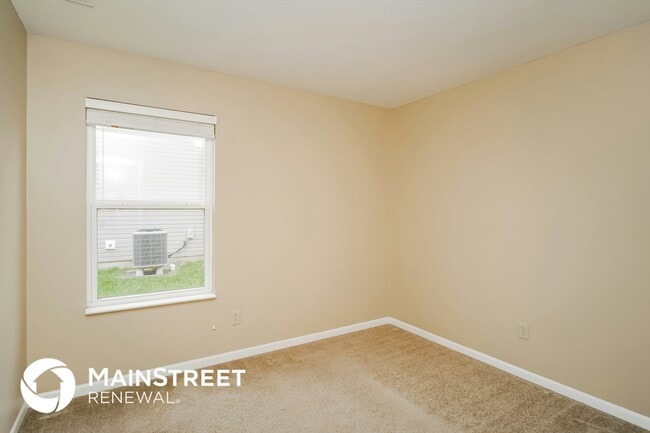 Building Photo - 619 Findlay Ln