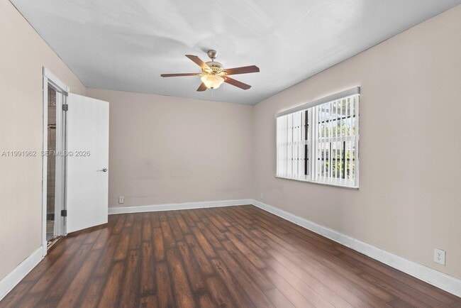 Building Photo - 8069 SW 18th Ct