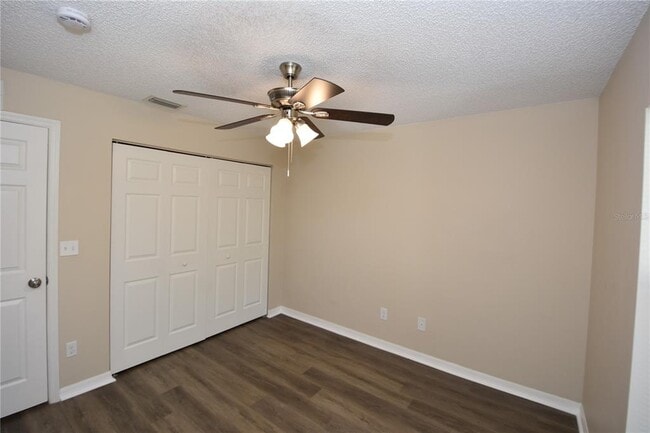 Building Photo - 6 Seckel Ct