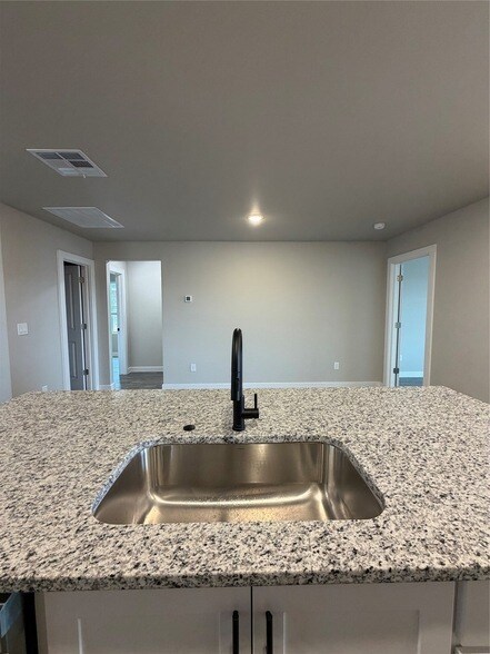 Building Photo - 411 Colorado St