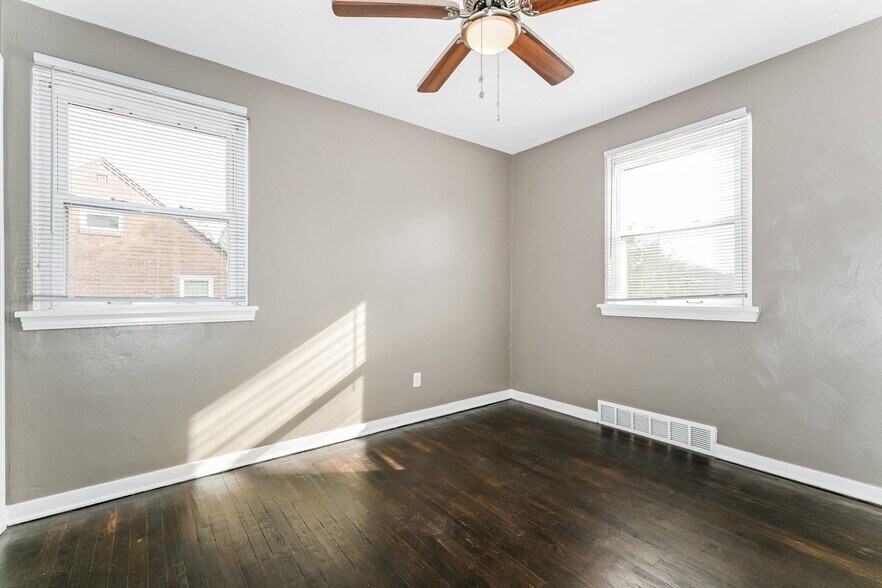 Building Photo - 3506 Foster Rd