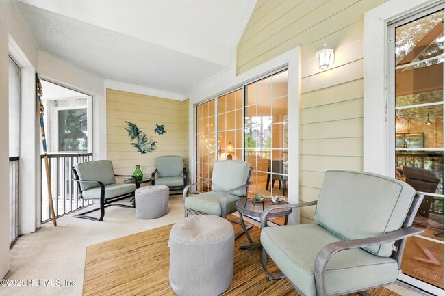 Building Photo - 330 N Shore Cir