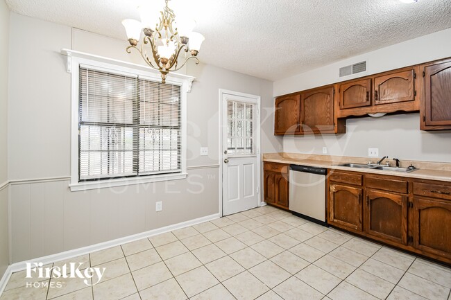 Building Photo - 4582 Fawn Hollow Cove