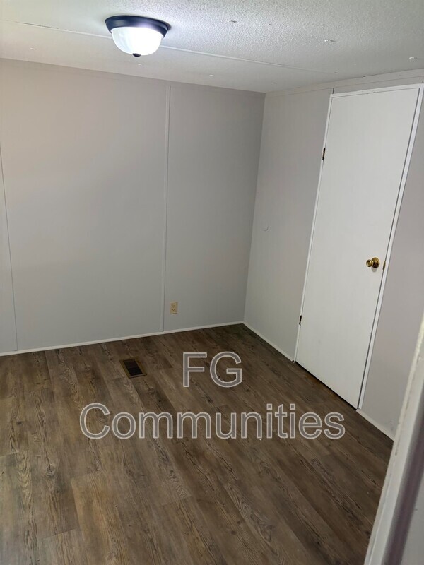 Building Photo - 1754 Zion Rd